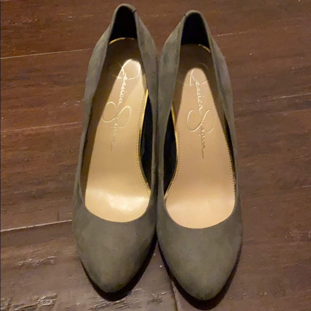Jessica Simpson suede pumps